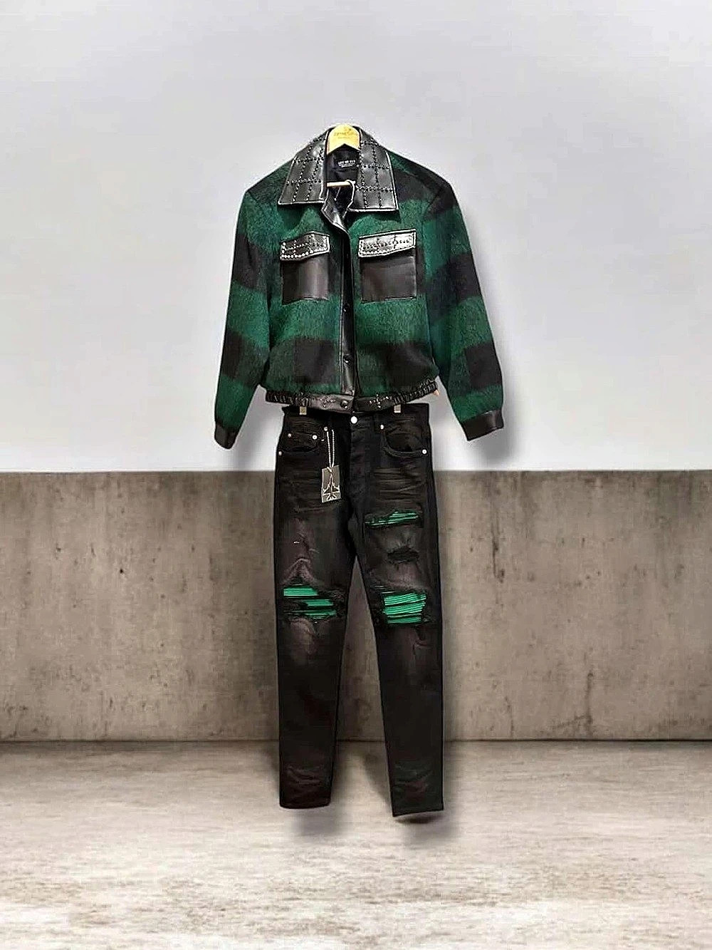 Kids Black & Green Striped Set Like New